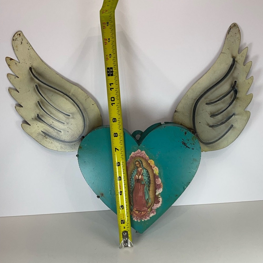 Rustic tin metal heart with wings, Our Lady of Guadalupe - Picture 3 of 9